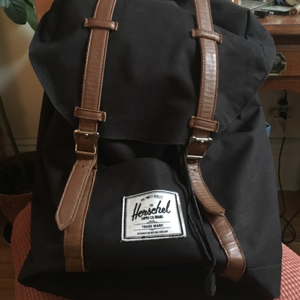Herschel Retreat backpack